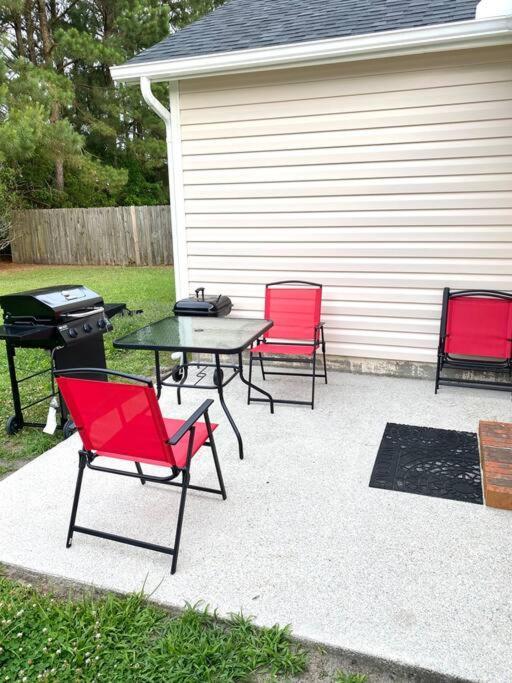 The Absolute Best Near Camp Lejeune & Beaches!!!! Jacksonville Kültér fotó